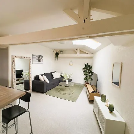 Nid Douillet - En - Climatise Apartamento *